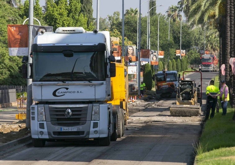 Las filtraciones en el parking obligan a realizar obras en la avenida de Fernández López